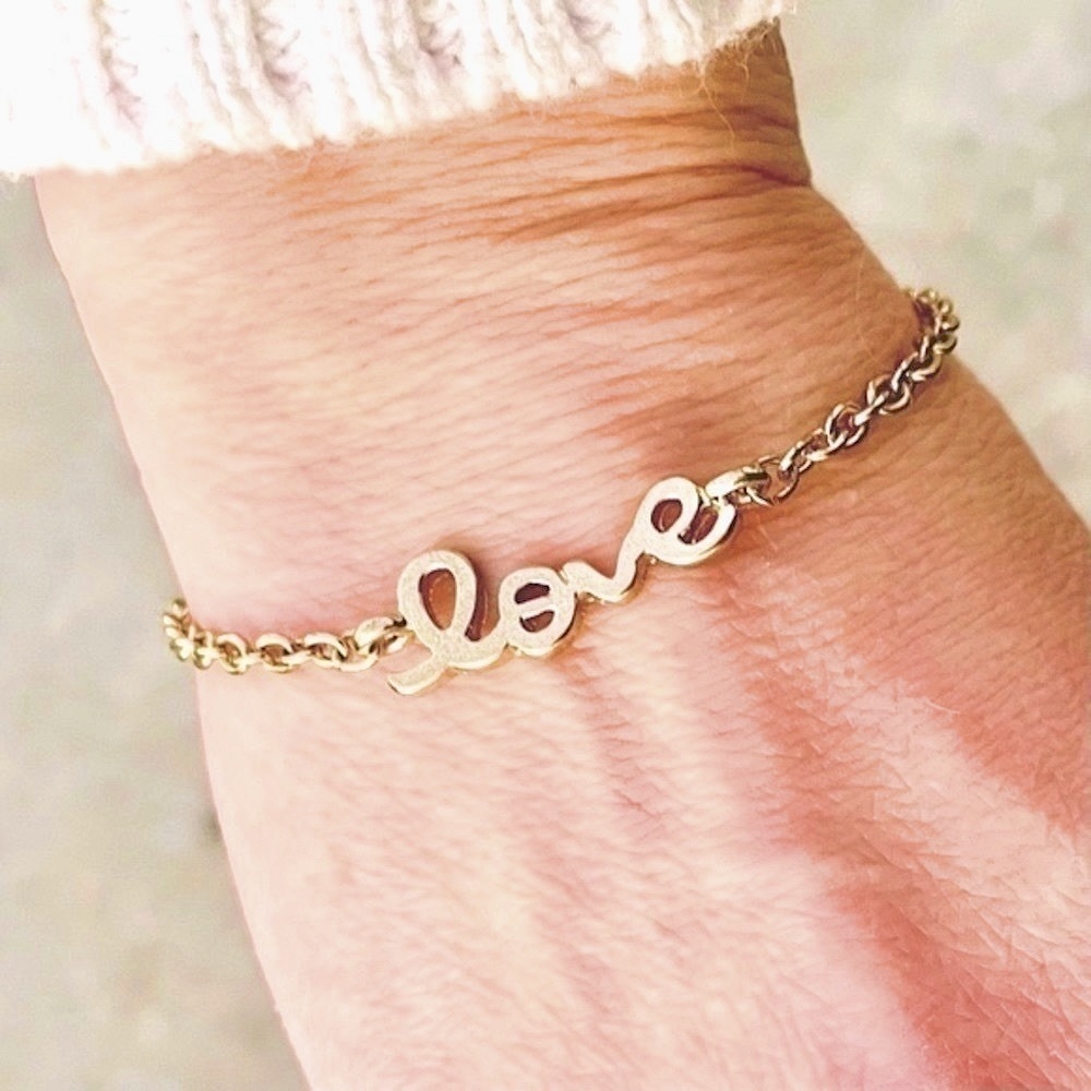 Dogeared ❤️ 14ct gold plated Sterling silver adjustable “LOVE” bracelet NWT